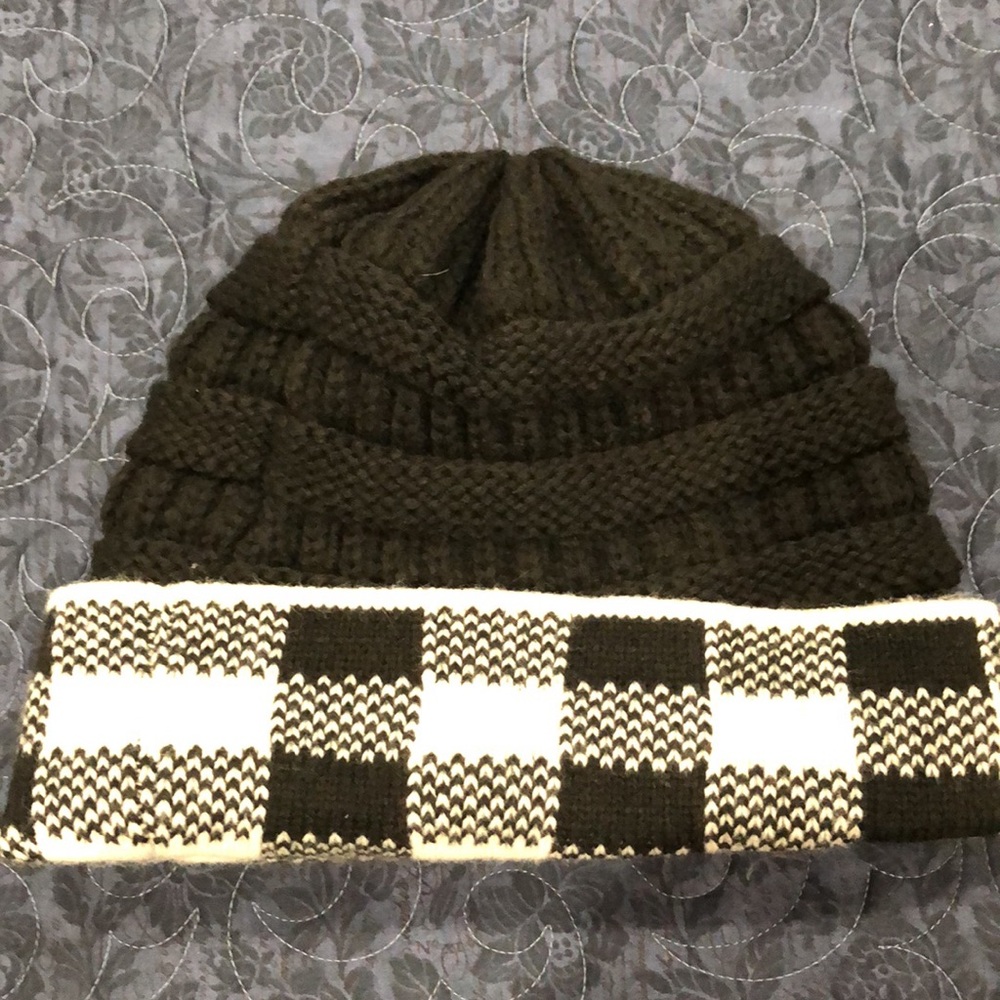 CC beanie - Picture 2 of 3